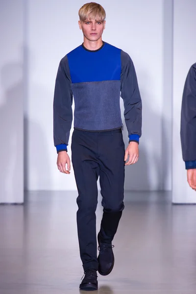Look 2